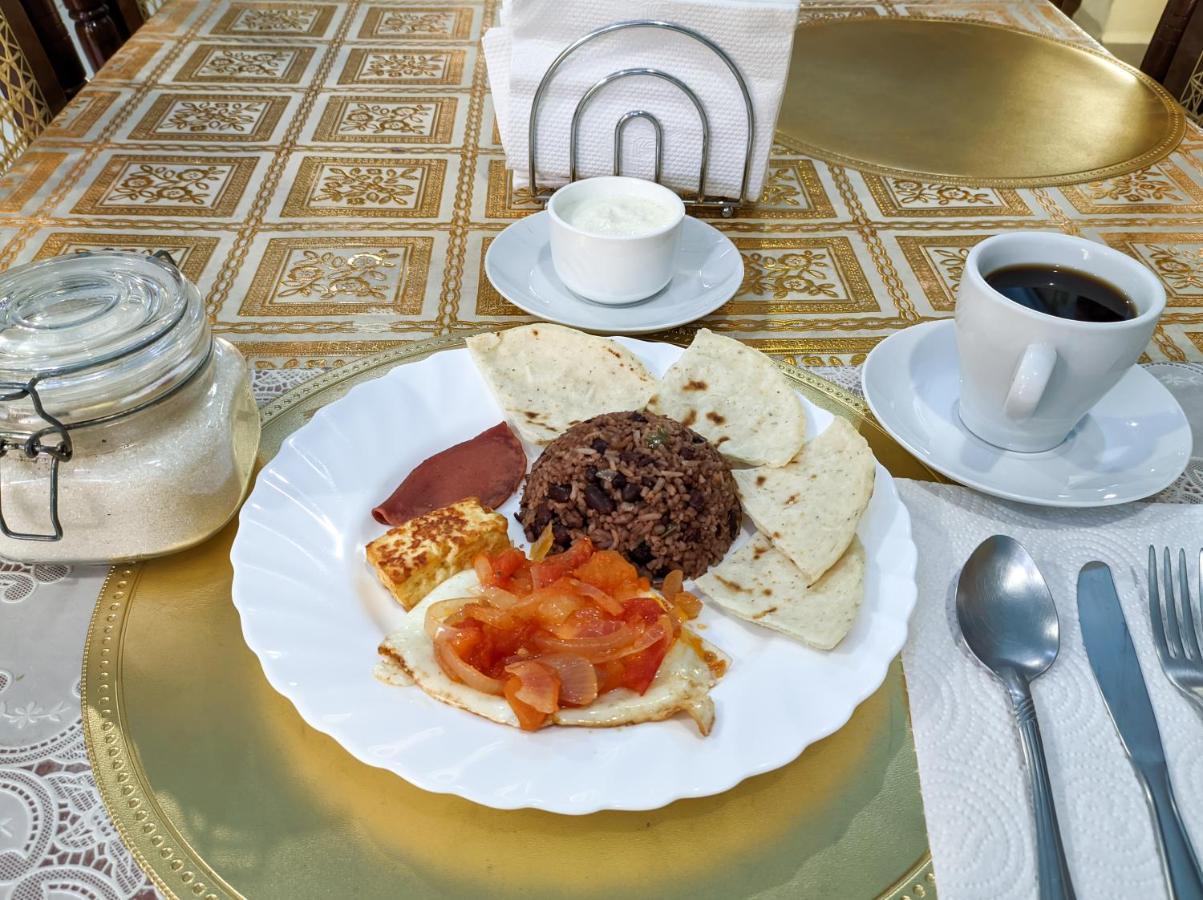 Hotel Fuente De Paz Managua Bagian luar foto